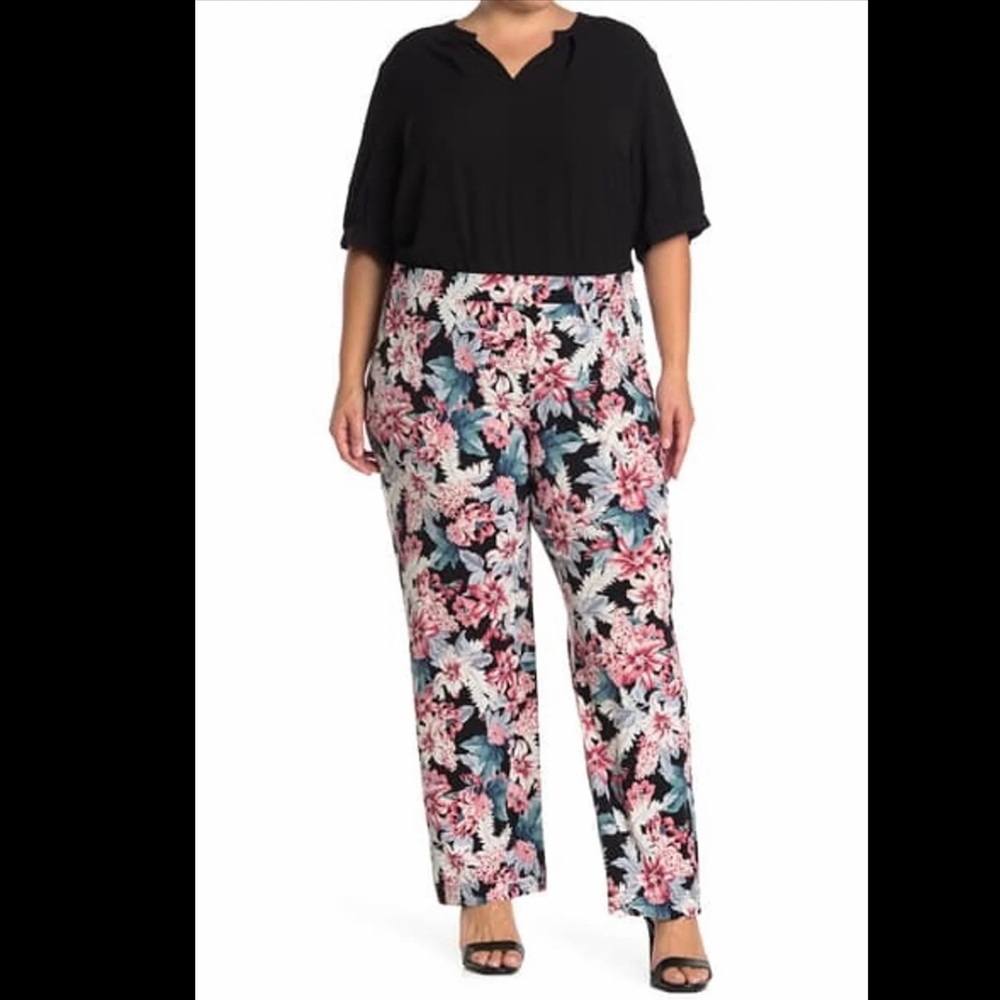 NWT Vince Camuto 1X Black Floral Pull On Pant